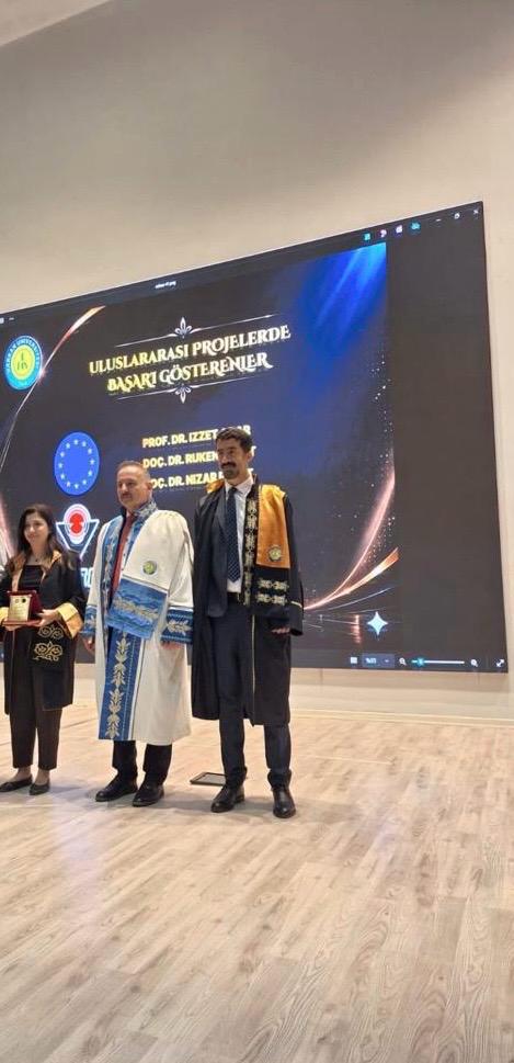 Doç. Dr. Ruken MACİT’e TÜBİTAK 2209 Başarı Plaketi